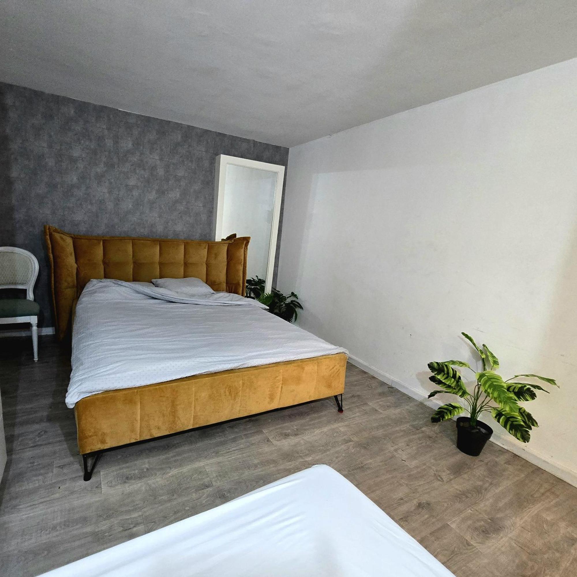 Emile Zola Villa Rishon Leziyyon Exterior photo